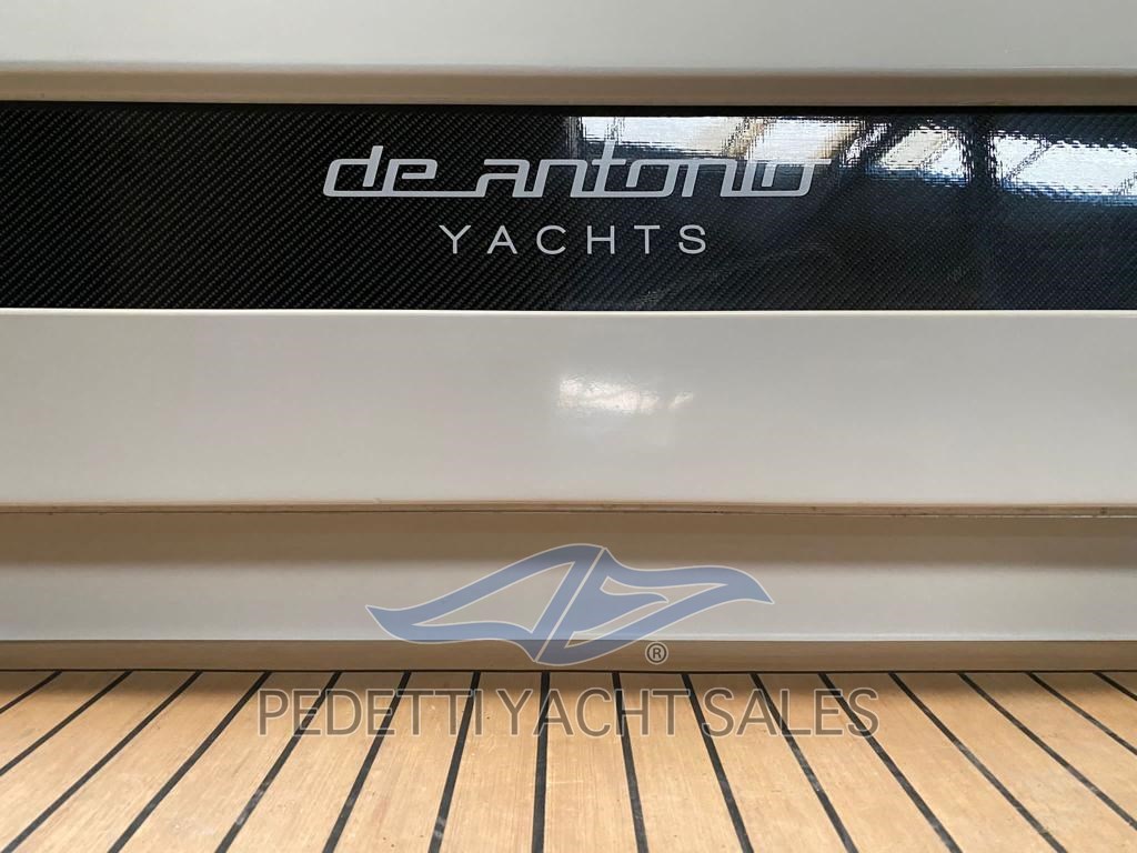 De Antonio Yachts D28 Open